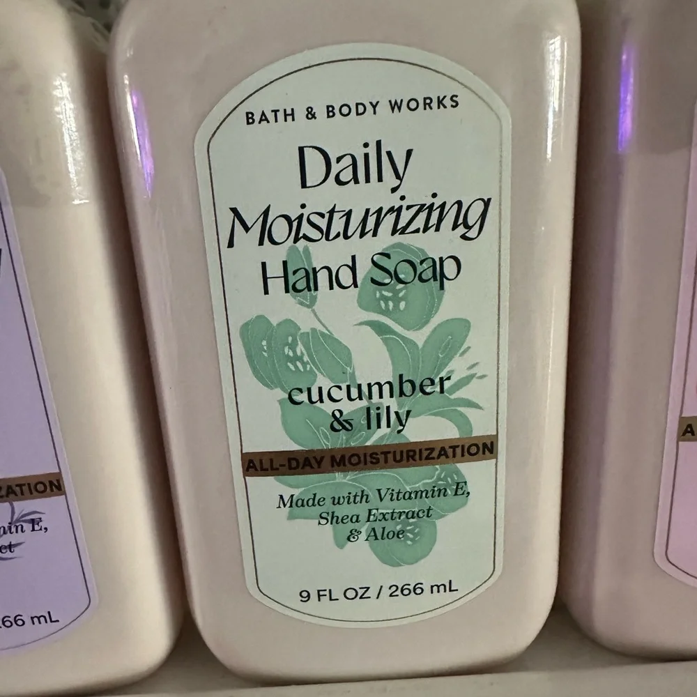 NEW BBW (6) PC DAILY MOISTURIZING HAND SOAP BUNDLE 🌸🌺🌸🌺 - Picture 6 of 15